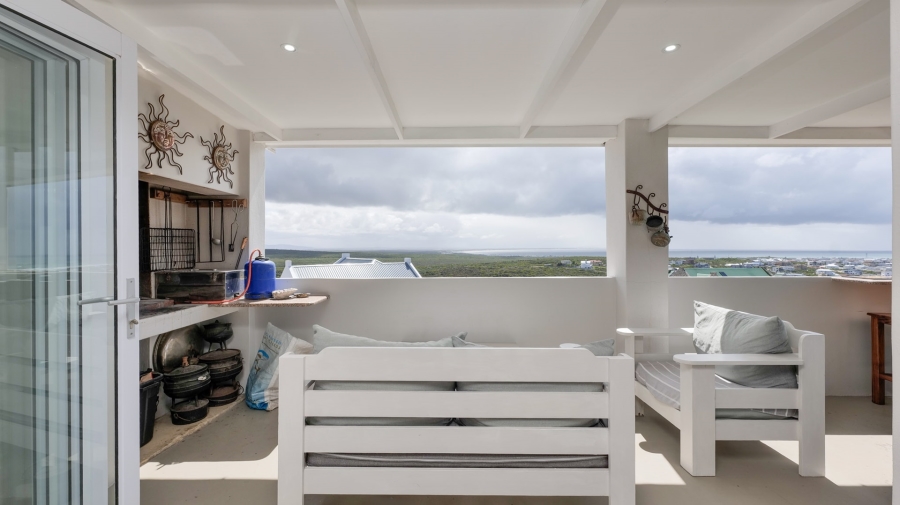 4 Bedroom Property for Sale in Agulhas Western Cape